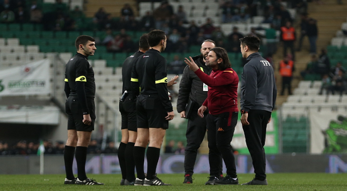 İbrahim Üzülmez: "Bursaspor bu yarışın içerisinde olacak"