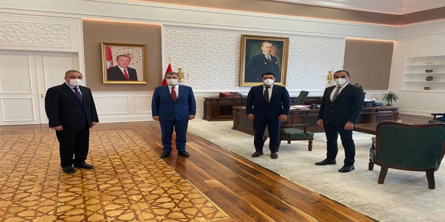 OSB Heyeti Bakanı Mustafa Varank ve Fahrettin Koca’yı ziyaret etti