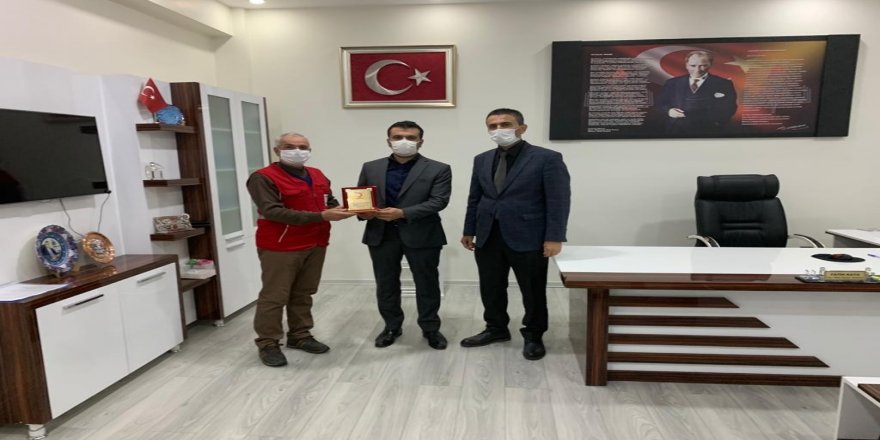 Diyarbakır Kulp'ta öğretmenlerden kan bağışı kampanyasına destek