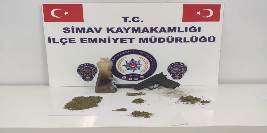 Kütahya’nın Simav ilçesinde uyuşturucu operasyonu düzenlendi