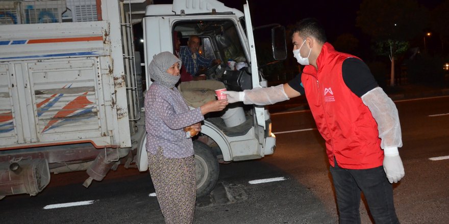 Mersin'de "1 Ekmek 1 Çorba Projesi" 28 noktada yeniden başladı