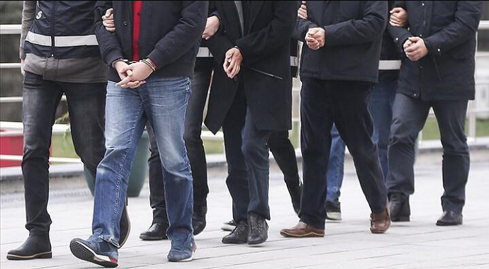 Diyarbakır merkezli 11 ilde FETÖ operasyonu 15 askeri personel gözaltına alındı