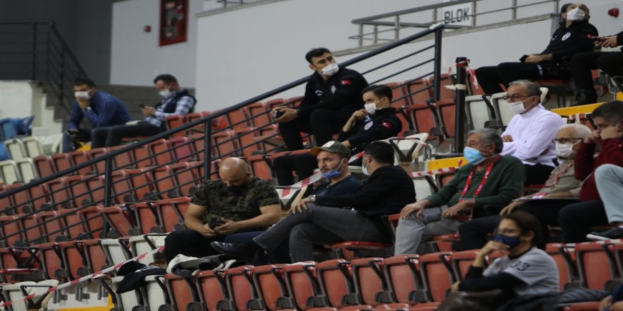 Çukurova Basketbol, evinde Hatay Büyükşehir Belediyespor'u 86-67 yendi