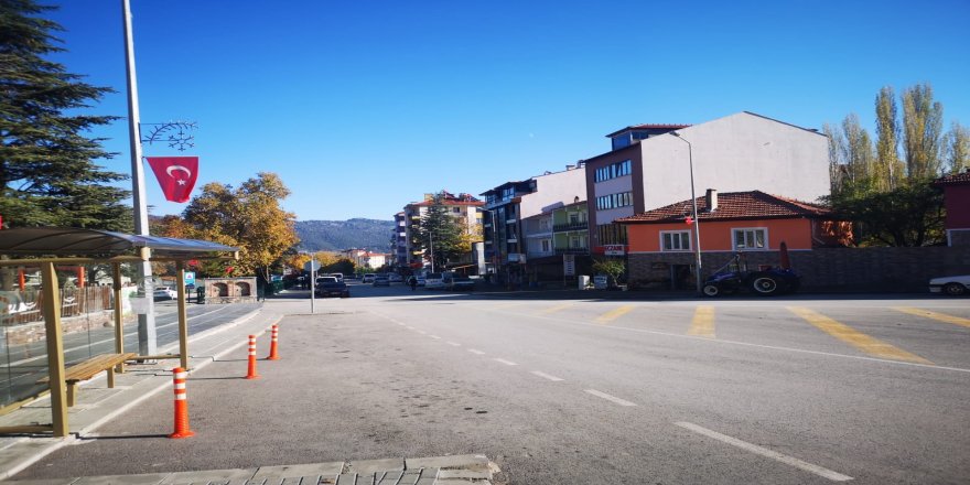 Çameli İlçesi sokağa çıkmama yasağına uyarak hayalet şehrini anımsattı