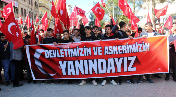 Kahta’da binlerce genç şehit ve gaziler için yürüdü