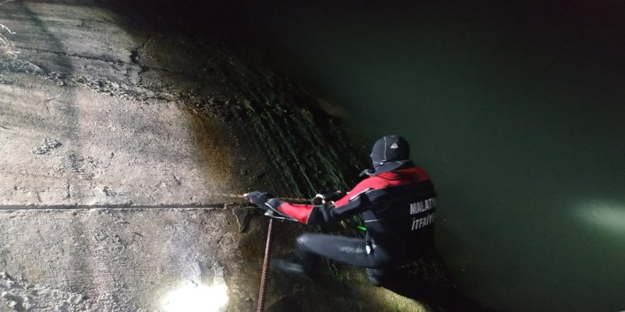 Malatya'da balık tutmak için girdikleri çayda kaybolan 2 çocuk ölü bulundu