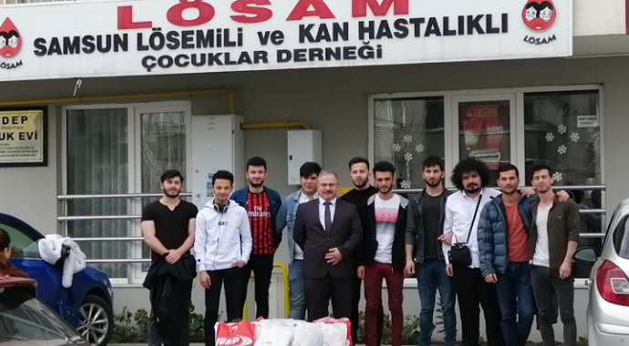 Öğrencilerden anlamlı davranış