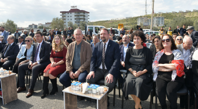 İlk kadın muhtar Gül Esin’in ismi parkta yaşayacak