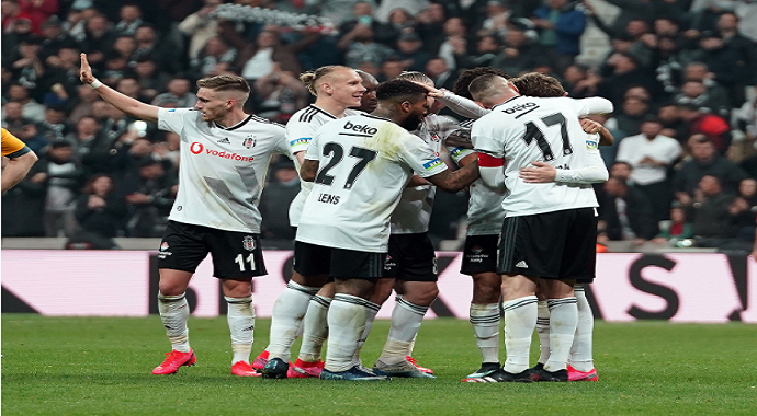 Beşiktaş - Antalyaspor maçı ne zaman? Saat kaçta?