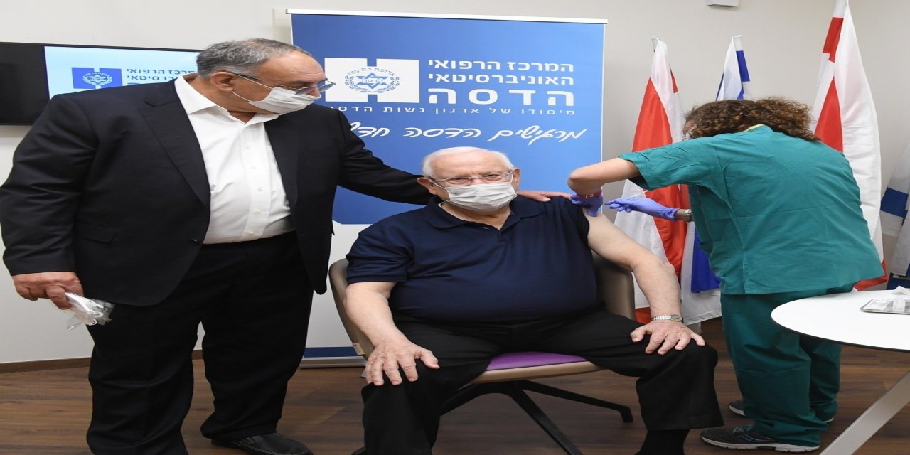 İsrail Cumhurbaşkanı Reuven Rivlin, korona aşısı oldu