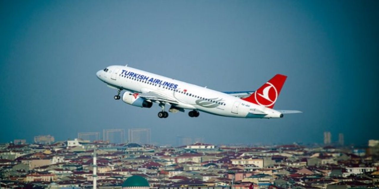Türk Hava Yolları Uçağı Kuş Sürüsüne Çarptı! Uçak İniş Yapmak Zorunda Kaldı…