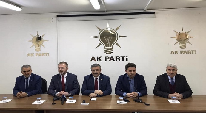 AK Parti'nin Şaphane ve Aslanapa ilçe başkan adayları belirlendi