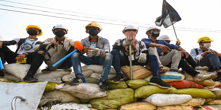 Myanmar'da protestolar devam ederken, ölü sayısı 80'e yükseldi