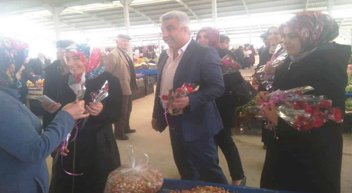 "Kadınlarımızın azim ve gücüne inanıyorum" Hisarcık Belediye Başkanı Fatih Çalışkan,