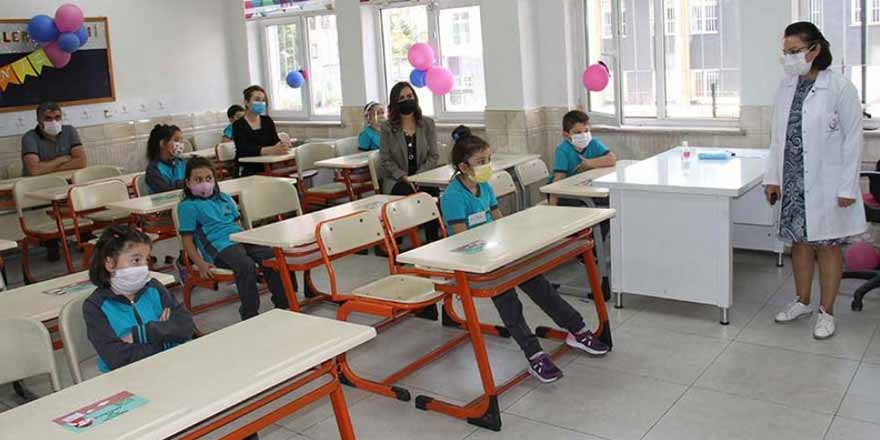 Milli Eğitim Bakanı Ziya Selçuk Açıkladı: Telafi Eğitiminin Detayları Ortaya Çıktı
