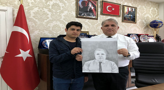 Yaptığı eserlerle görenleri hayrete düşürdü