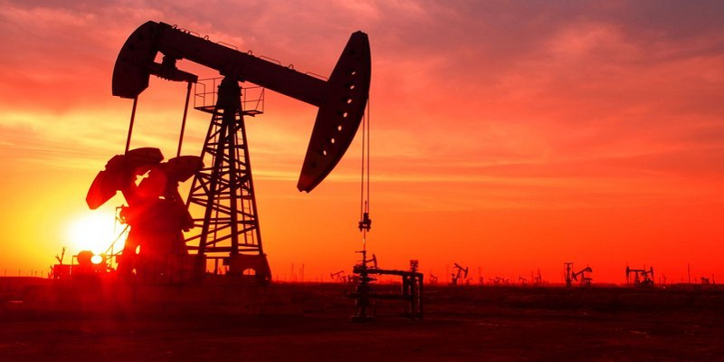 ABD-İran Anlaşması Sonrası Altın Rekora Koştu, Petrol Fiyatları Sert Düştü
