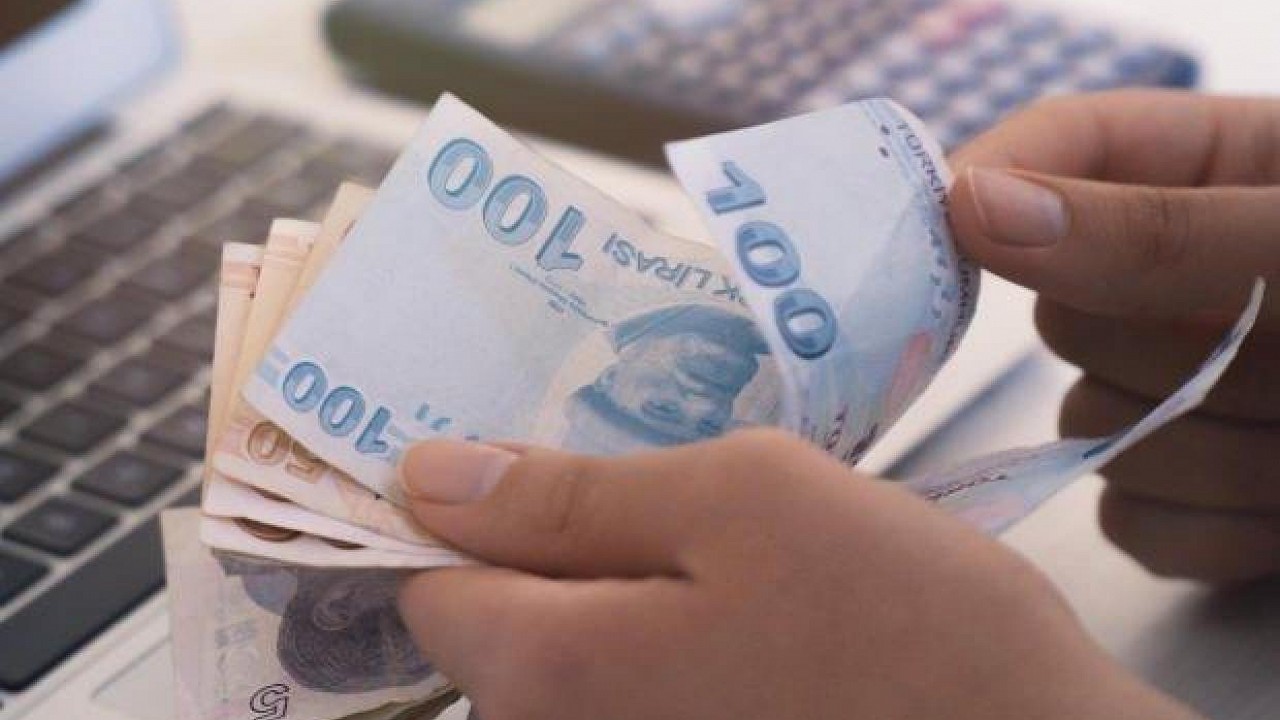 Son Dakika Haberi Asgari ücreti kabul etmeyen işverenler, İşçilerinden 1.000 lira para istiyor!