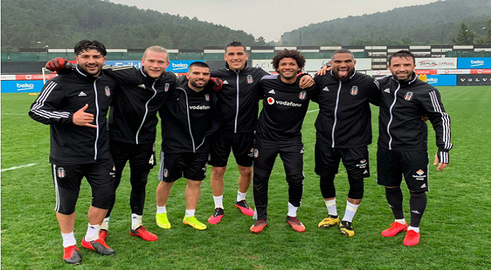 Beşiktaş Süper Lig hazırlıklarında taktik çalıştı