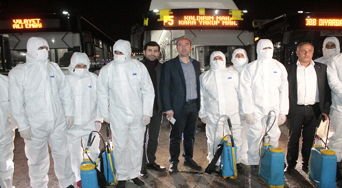 Havalimanı ve toplu taşıma araçları Diyarbakır’da dezenfekte edildi