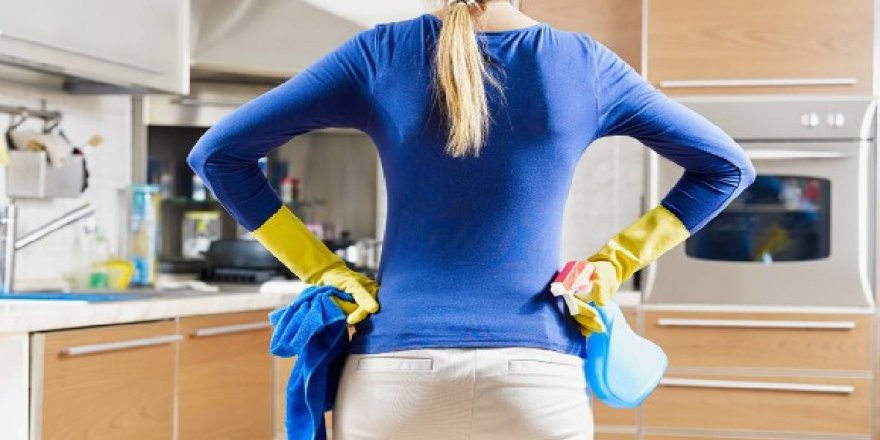 Ev işlerinde çalışanlara ev hanımlarına emeklilik yolu açıldı! Bakıcı, temizlikçi hepsini kapsıyor, İşte şartlar...