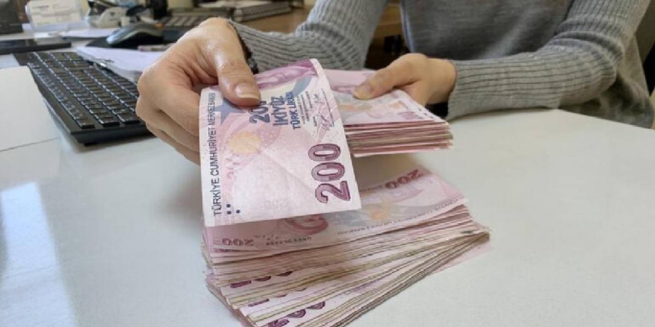 Asgari ücretliler müjde! Kesin Zam Oranı Belirlendi 4.000 TL seyyanen zam geliyor Emekli enflasyon zammı sonrasında büyük gelişme