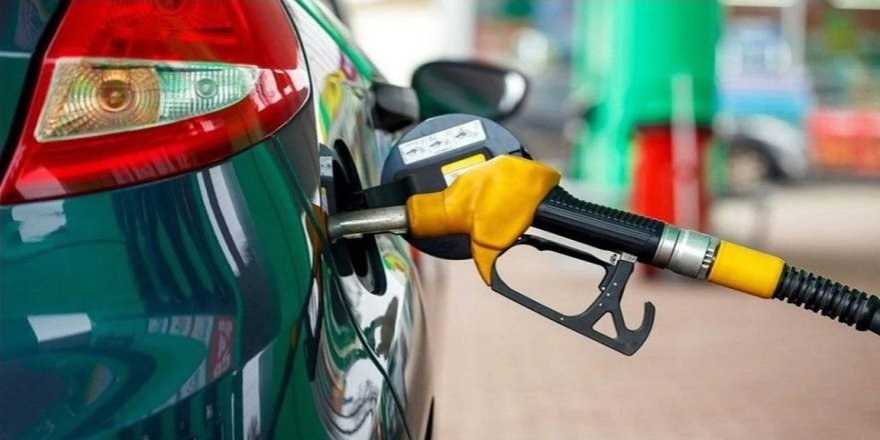 Depoları Doldurmak İsteyen Araç Sahiplerine Müjde! Gece Yarısı Benzine Büyük İndirim Geliyor!