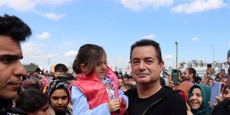 Ünlü televizyon yapımcısı Acun Ilıcalı'dan depremzede çocuklara bayram sürprizi...