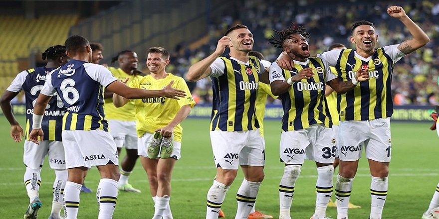 Alanyaspor-Fenerbahçe maçı ne zaman, saat kaçta, hangi kanalda? Kadroda sürpriz değişikliğe gidildi...
