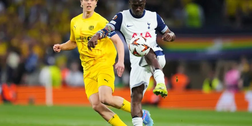 Fenerbahçe, Dorgeles Nene’yi Renklerine Bağladı: Yves Bissouma’dan Sürpriz Hamle
