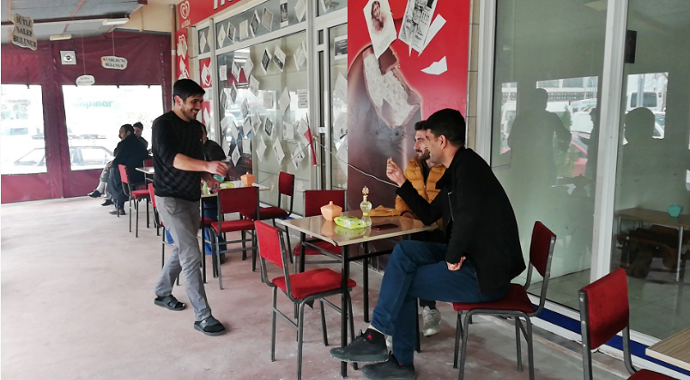Erzincan’dan korona virüs vakalarının görülmesi üzerine ıslak mendil hizmeti