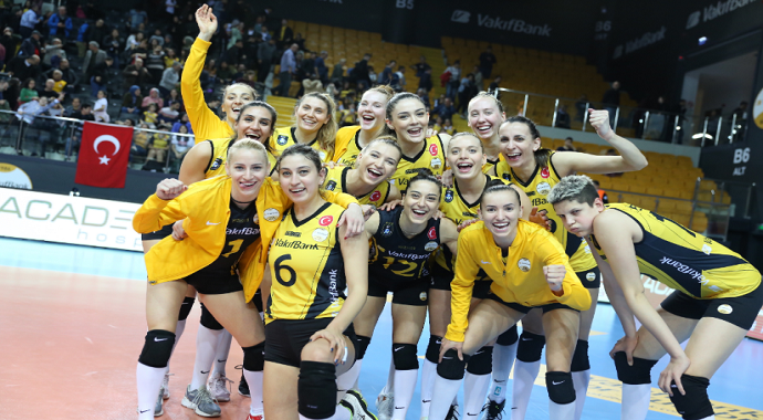 Normal sezona VakıfBank Kadın Voleybol Takımı damgası