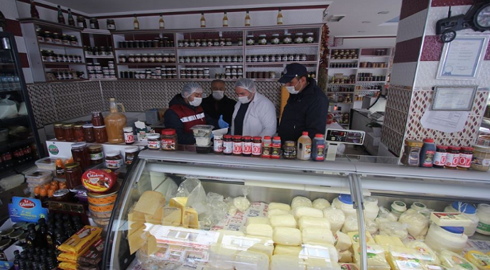 Bayburt Belediyesi Zabıtasından kasap denetimi