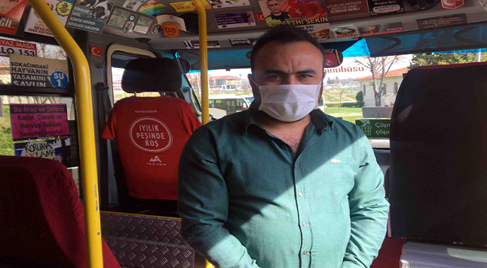 Minibüs şoföründen Yolcularına bin adet maske bin adet eldiven dağıttı
