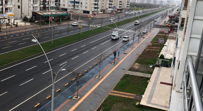 Emniyet Müdürlüğünden Türkçe ve Kürtçe ‘evde kalın’ anonsu