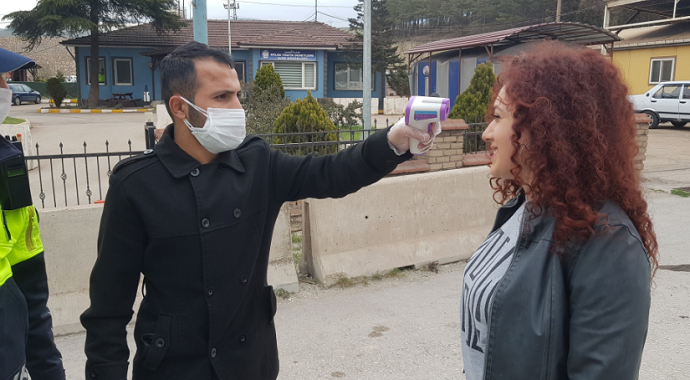 Tedbirler Karabük’te arttı, kente giriş çıkışlar kayıt altına alınmaya başlandı