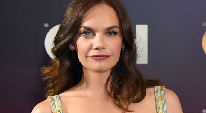 Sevişme Sahneleri Ruth Wilson'ı Çileden Çıkardı!