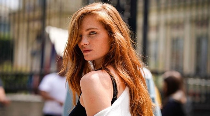 Victoria's Secret'ın meleği Alexina Graham, koronavirüs sebebiyle hastaneye kaldırıldı