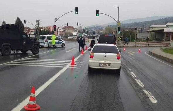 Kocaeli’nin Karamürsel istikametinde sınırında sıkı denetim