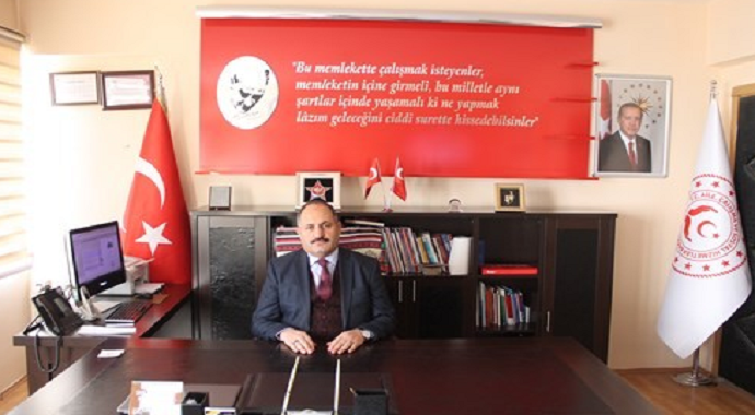 Hakkari Sosyal Hizmetler İl Müdürü Kaya 1 aylık maaşını bağışladı