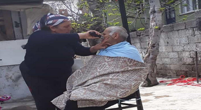 Kahramanmaraş'ta gelinden kayınbabaya saç tıraşı