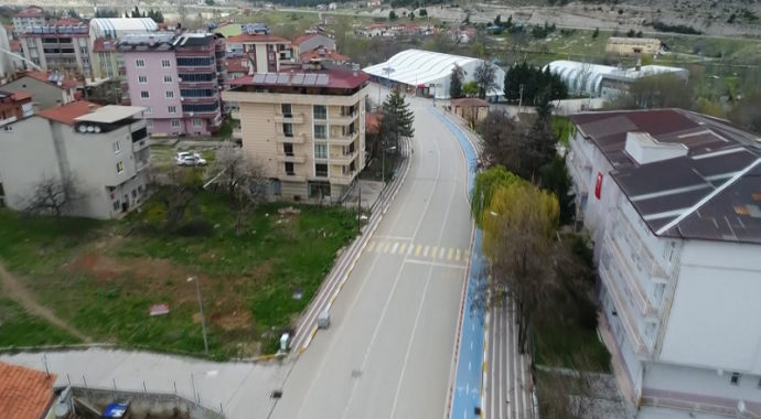 Balıkesir Dursunbey'de caddeler sessiz