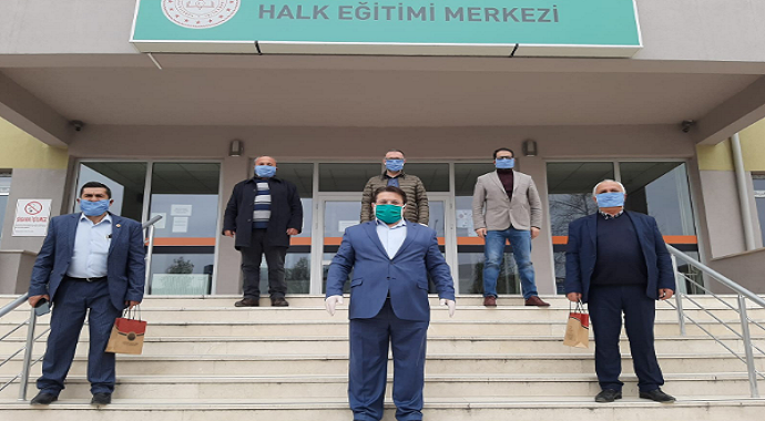 Sakarya'da 2 bin 100 kişiye maske ulaştırıldı