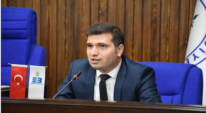 Belediyesi Sözcüsü ve Özel Kalem Müdürü Tayfun Canlı yazlıkçılara çağrıda bulundu