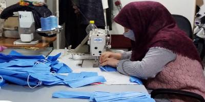 Amasya'da Taşova Halk Eğitim Merkezi’nden koruyucu maske üretimi