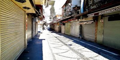 İstanbul'da Tarihi Mısır Çarşısı’nın çevresi bomboş kaldı