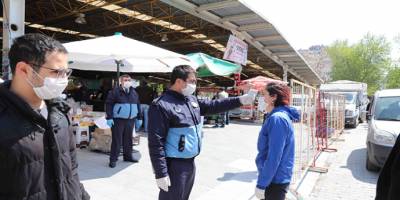 İzmir Bayraklı'da zabıtadan pazar yerlerinde denetim