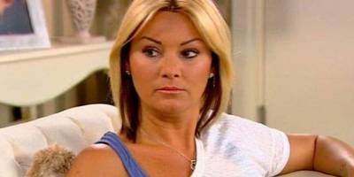 Pınar Altuğ, eşiyle öpüşme fotoğrafını paylaştı! ''Biraz edep'' diyen takipçisine tepki