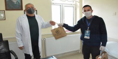 Ereğli belediyesi sağlık ocaklarına maske dağıttı