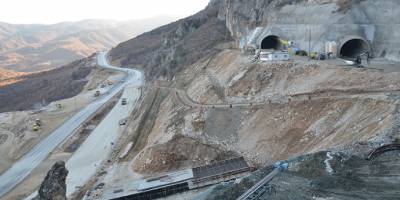 Karadeniz ile İç Anadolu’yu birbirine bağlayan Laçin-Kırkdilim Laçin-Kırkdilim yolu trafiğe kapatıldı